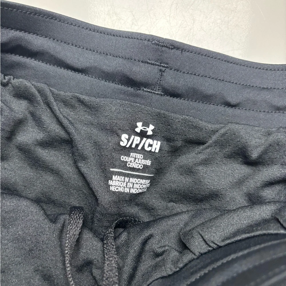 Under Armour Men's Launch‎ Shorts sz S